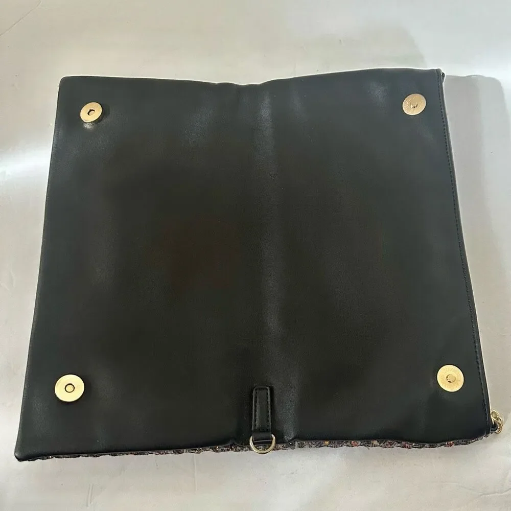 La Je  expandable clutch purse